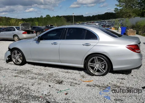 2017 Mercedes-Benz E 300 z USA, uszkodzony, nr VIN WDDZF4JB2HA192563